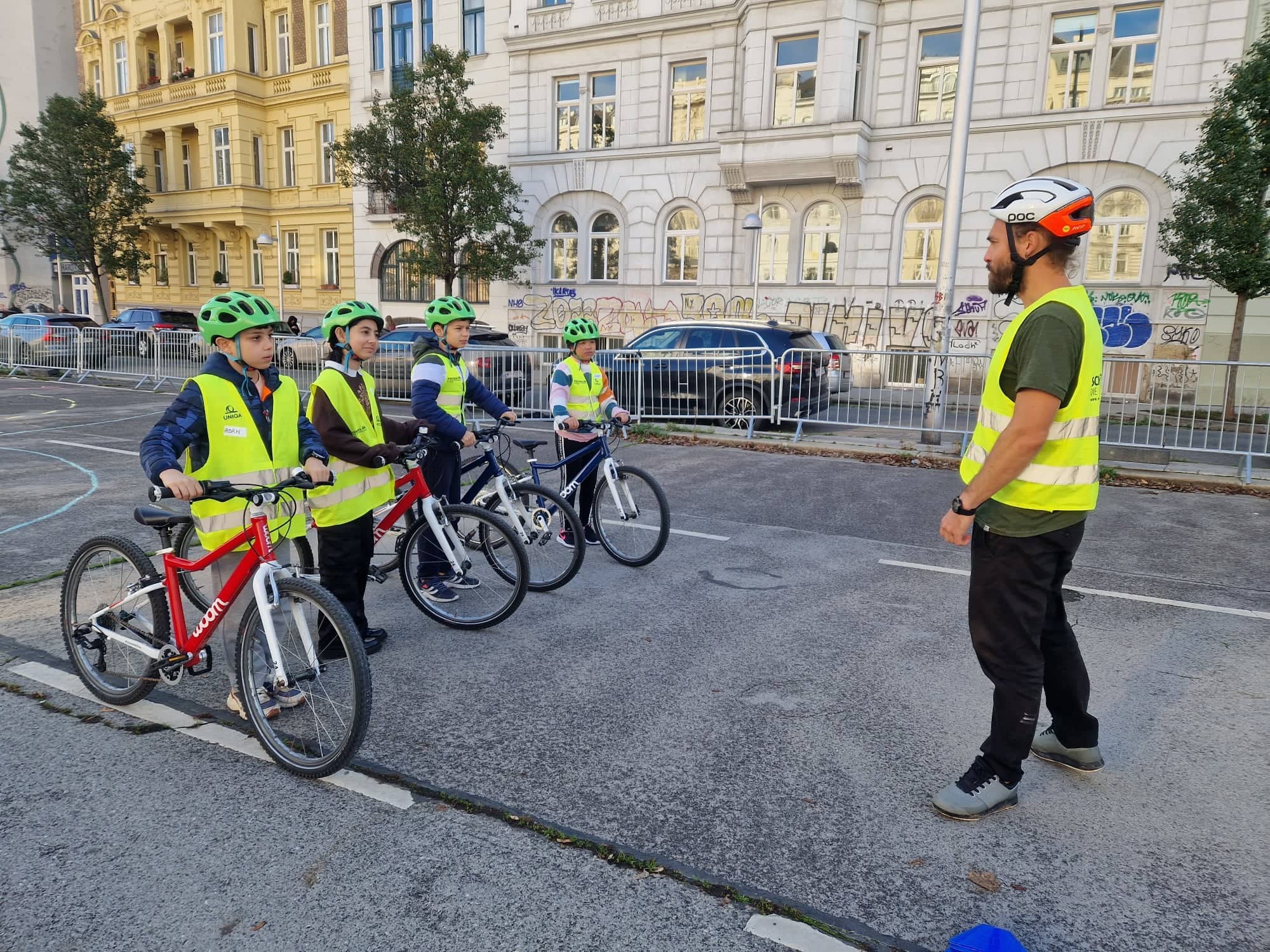 Bewegung Und Sport - Offene Volksschule Selzergasse - 915061